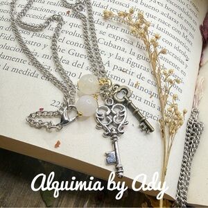 Alquimia Silver Key Necklace with White jade Accents